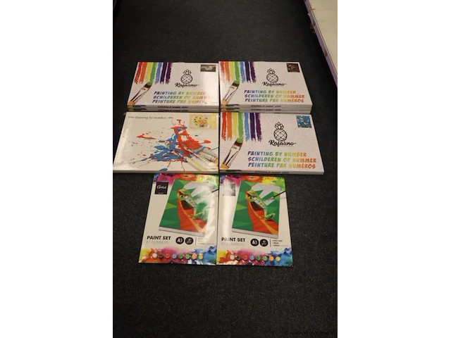 Speelgoed o.a. paint set - 9 stuks - afbeelding 1 van  7