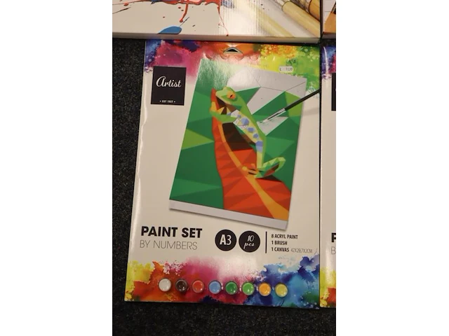 Speelgoed o.a. paint set - 9 stuks - afbeelding 2 van  7