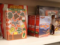 Speelgoed o.a. piractes - afbeelding 1 van  5