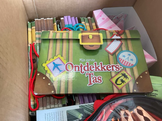 Speelgoed - afbeelding 4 van  13