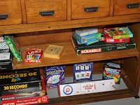 Spellen waar onder scrabble, 30 seconds, regenwormen, da vinci code, prosecco bang en mens erger je niet op... - afbeelding 3 van  3