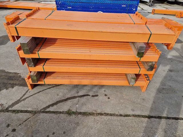 Sperrin liggers t.b.v. palletstelling 180cm (70x) - afbeelding 1 van  3