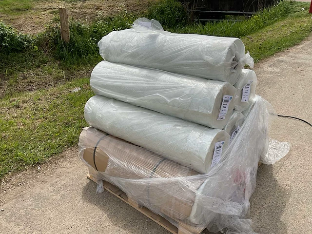 Sphere tex polyester poedergebonden glasvezelmat op rol (10x) - afbeelding 3 van  4