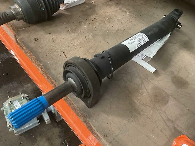 Spicer propeller shaft - afbeelding 1 van  4