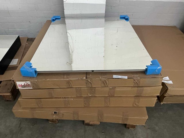 Spiegel 120x100cm (5x) - afbeelding 1 van  5