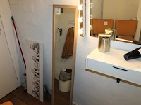 Spiegel in lijst afm. 35 x 155 cm. - afbeelding 1 van  2