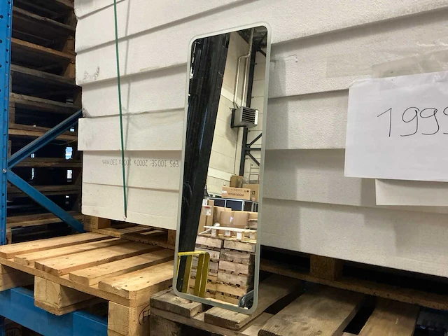 Spiegel met verlichting en warmte-element - afbeelding 1 van  3