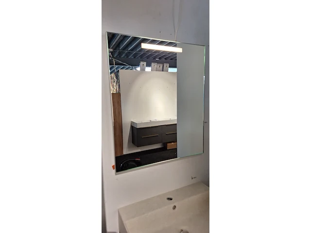 Spiegel met verlichting - afbeelding 1 van  2