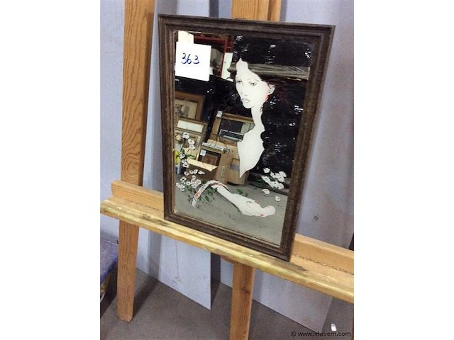 Spiegel met voorstelling - afbeelding 1 van  2