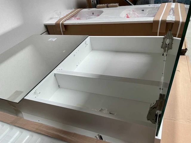 Spiegelkast - afbeelding 2 van  2
