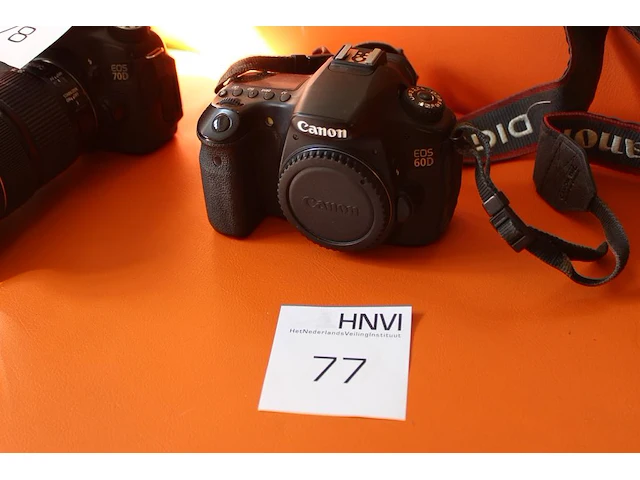 Spiegelreflexcamera canon eos 60d exclusief accu en lader. - afbeelding 1 van  3