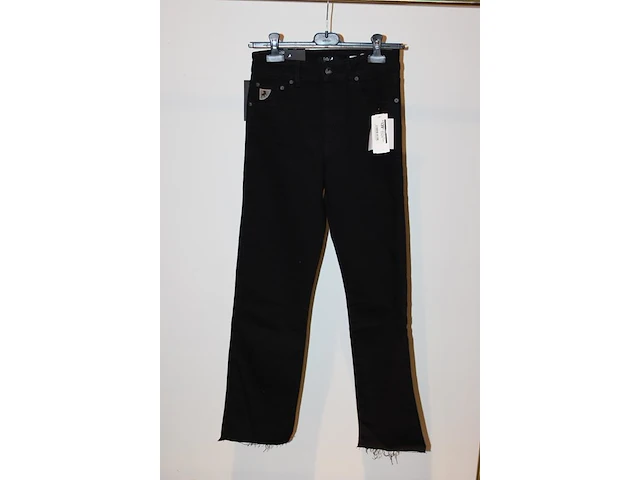Spijkerbroek lois, maat 26/32. winkelprijs € 139,95 - afbeelding 2 van  2