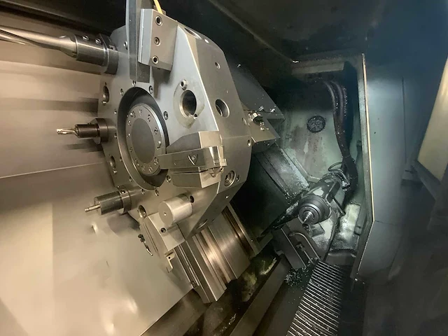 Spinner tc-82 cnc bewerkingscentrum - afbeelding 3 van  40