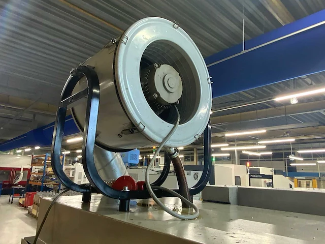Spinner tc-82 cnc bewerkingscentrum - afbeelding 8 van  40