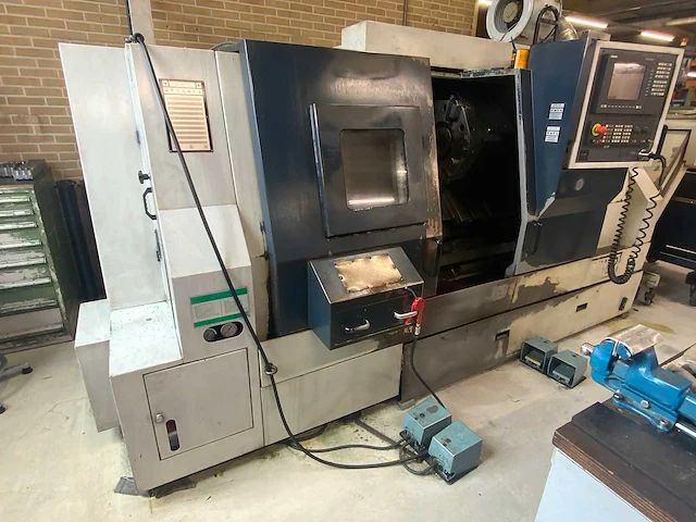 Spinner tc-82 cnc bewerkingscentrum - afbeelding 12 van  40