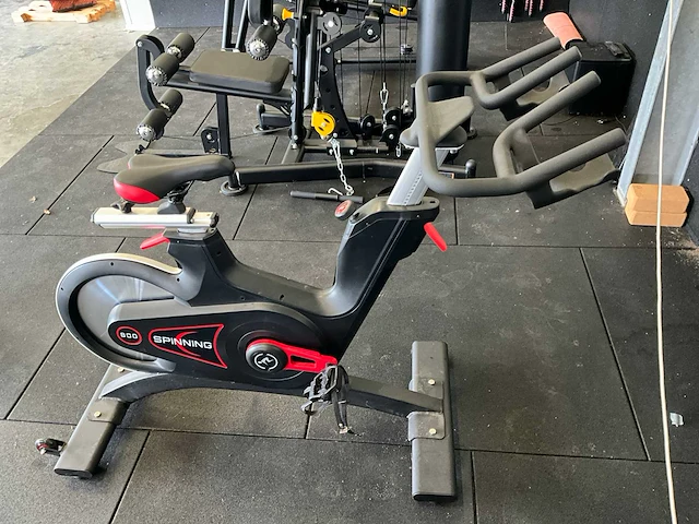 Spinning 800 spinningbike - afbeelding 1 van  10