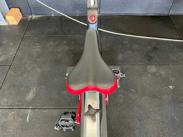 Spinning 800 spinningbike - afbeelding 5 van  10