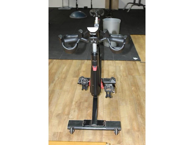 Spinningfiets tomahawk powered by icg type ic7. let op onderdeel combinatiekavel f051 - afbeelding 2 van  4