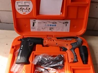 Spit schiethamer/tacker op kruit model spitfire type p 370 - afbeelding 1 van  6