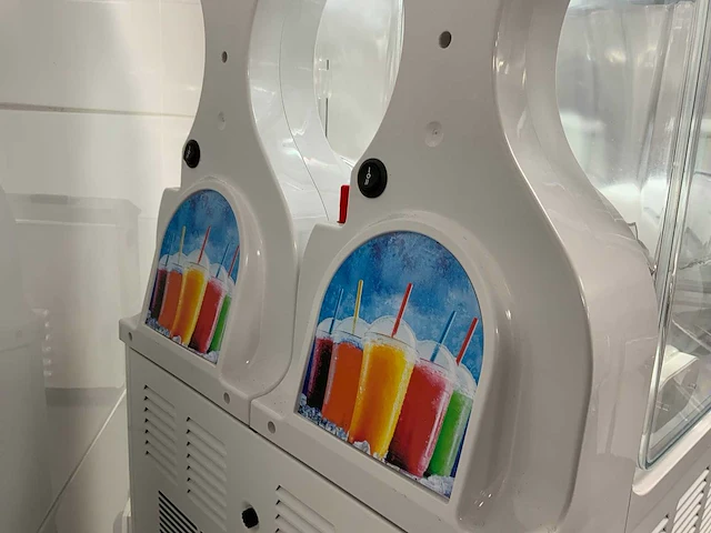 Spm drink systems (electrolux) - ipro2euvl - slush machine - 2022 - afbeelding 8 van  9