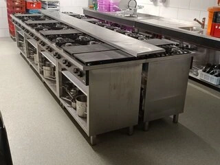 Spoedveiling: bedrijfsbeëindiging horeca en keukeninventaris