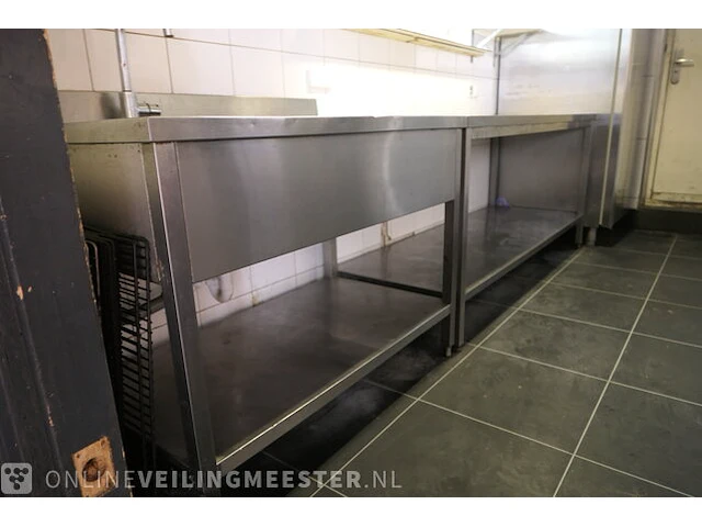 Spoelbak met werktafel - afbeelding 1 van  6