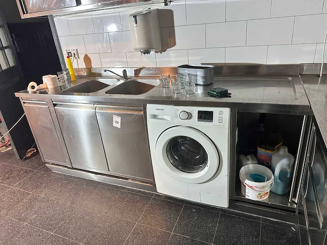 Spoeltafel 245cm met wasmachine - afbeelding 4 van  5