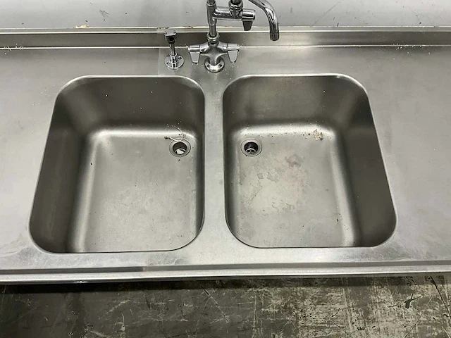 Spoeltafelblad met voorspoeldouche - afbeelding 5 van  7