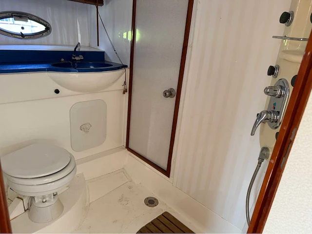 Sportcruiser / consoleboot - al yousuf - seastorm 42 - 2 x yamaha 315 pk turbodiesel inboard - 2007 - afbeelding 35 van  64