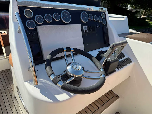 Sportcruiser / consoleboot - al yousuf - seastorm 42 - 2 x yamaha 315 pk turbodiesel inboard - 2007 - afbeelding 46 van  64