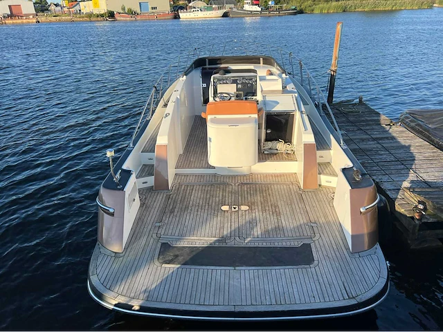 Sportcruiser / consoleboot - al yousuf - seastorm 42 - 2 x yamaha 315 pk turbodiesel inboard - 2007 - afbeelding 2 van  70