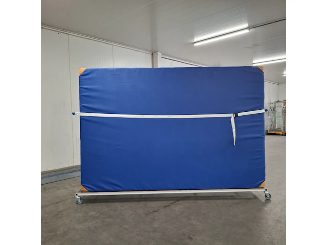 Sportmat op transportkar - afbeelding 2 van  6