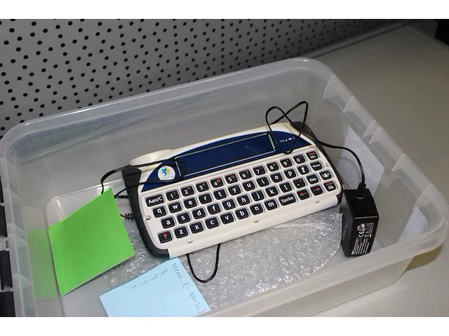 Spraakcomputer abilia lightwriter sl40 in kunststof box - afbeelding 1 van  1