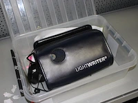 Spraakcomputer abilia lightwriter sl50 met draagtas in kunststoffen bak - afbeelding 1 van  2