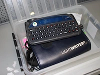 Spraakcomputer abilia lightwriter sl50 met draagtas in kunststoffen bak - afbeelding 2 van  2