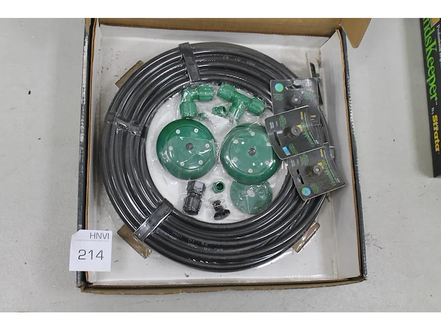 Sprinklersysteem the groundskeeper voor het automatisch besproeien van ruim 300 meter tuin. - afbeelding 1 van  2