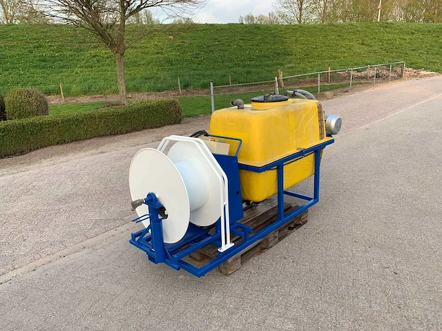Spuittank met radiografische haspel - afbeelding 2 van  9