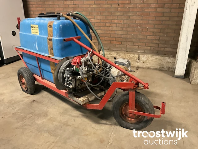 Spuitwagen - afbeelding 1 van  10
