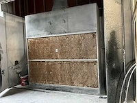 Spuitwand - afbeelding 1 van  3