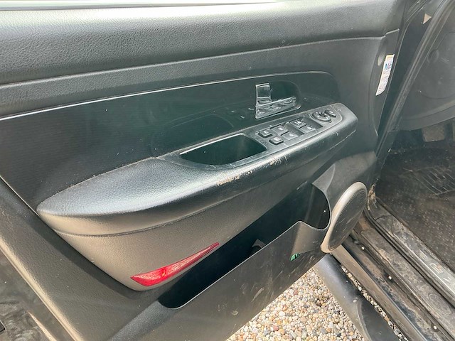 Ssangyong - rexton - rx 270 xdi s sporthr - bedrijfswagen - afbeelding 19 van  44