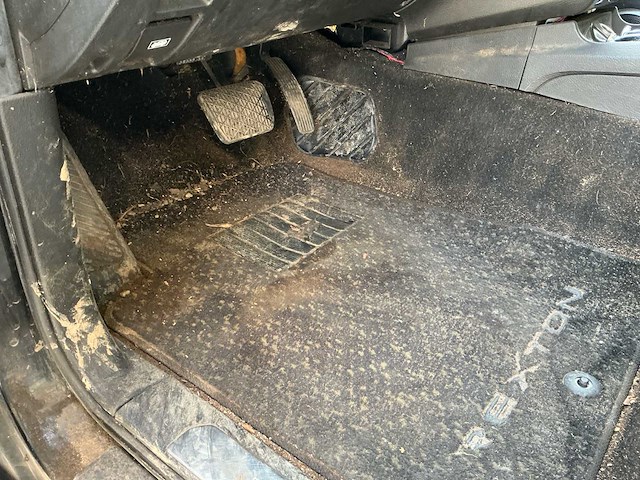 Ssangyong - rexton - rx 270 xdi s sporthr - bedrijfswagen - afbeelding 21 van  44