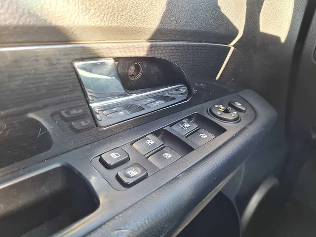 Ssangyong - rexton - ssangyong - 2-vll-21 - afbeelding 3 van  16
