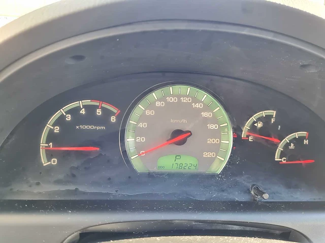 Ssangyong - rexton - ssangyong - 2-vll-21 - afbeelding 5 van  16