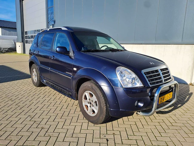 Ssangyong - rexton - ssangyong - 2-vll-21 - afbeelding 9 van  16