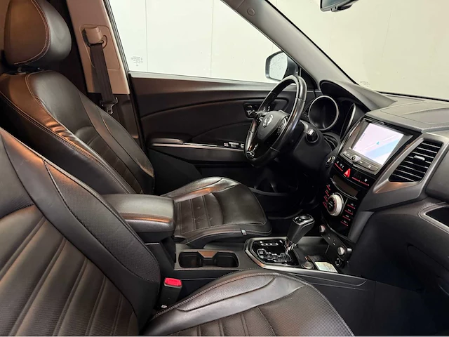 Ssangyong - xlv - bedrijfswagen - 4x4 - 2107 - afbeelding 15 van  29