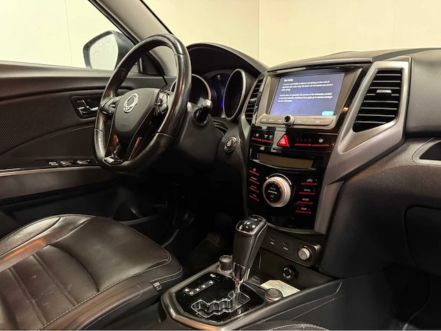 Ssangyong - xlv - bedrijfswagen - 4x4 - 2107 - afbeelding 16 van  29