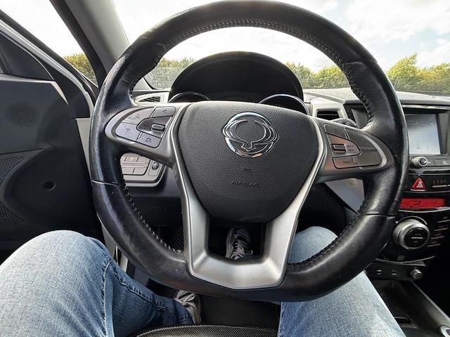 Ssangyong tivoli, 2015 - afbeelding 5 van  26