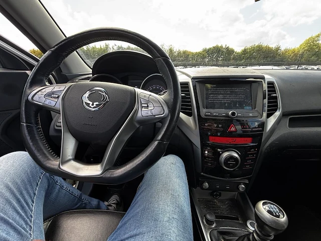 Ssangyong tivoli, 2015 - afbeelding 25 van  26