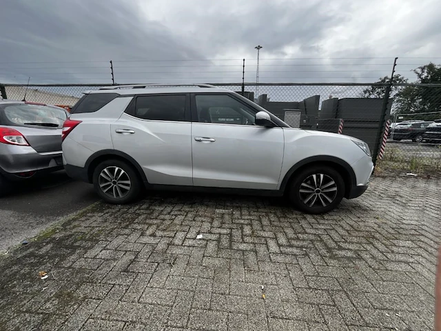 Ssangyong xlv, 2017 - afbeelding 21 van  26