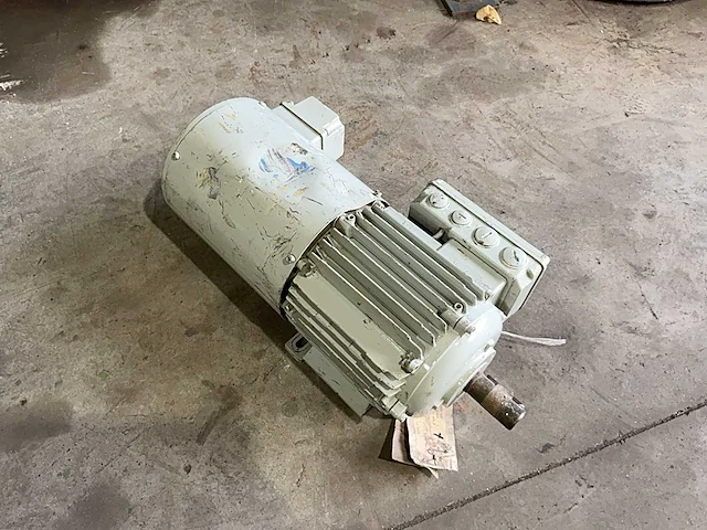 Ssb antriebstechniek dwf-0612.006.70-b8 elektromotor - afbeelding 5 van  6